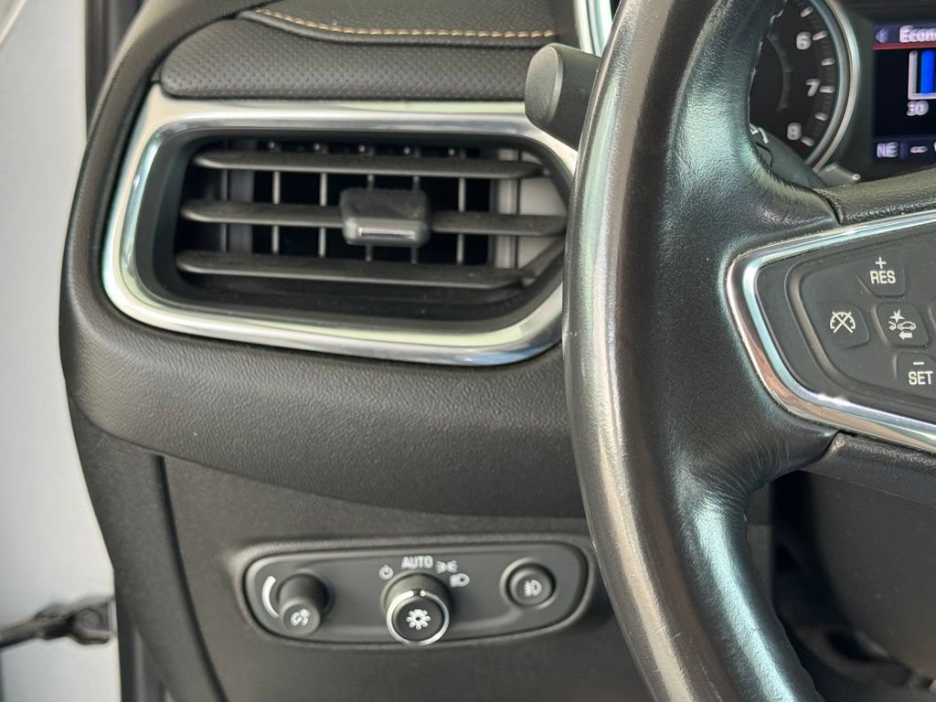 Used 2020 Chevrolet Equinox Premier AWD/4WD image 35