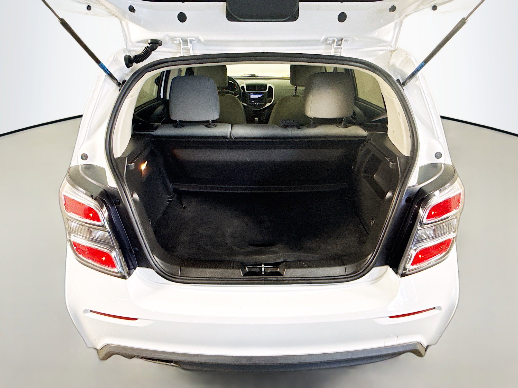 Used 2019 Chevrolet Sonic LT image 33