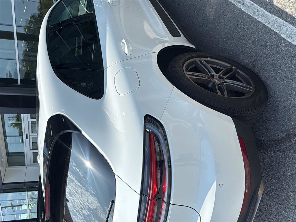 Used 2020 Porsche Macan AWD/4WD image 5