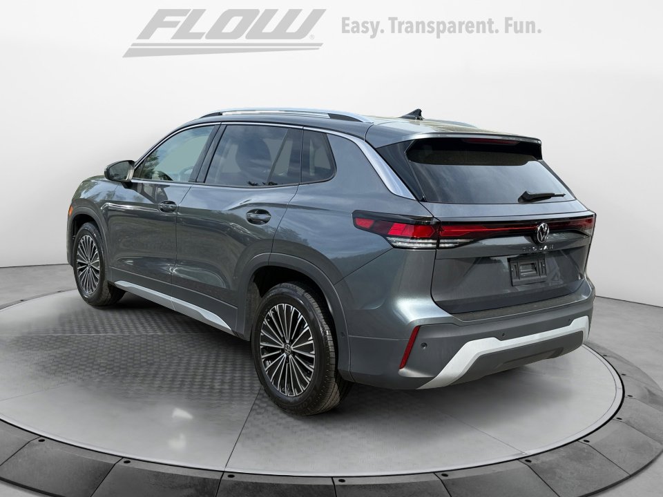 New 2026 Volkswagen Tiguan S FWD image 5