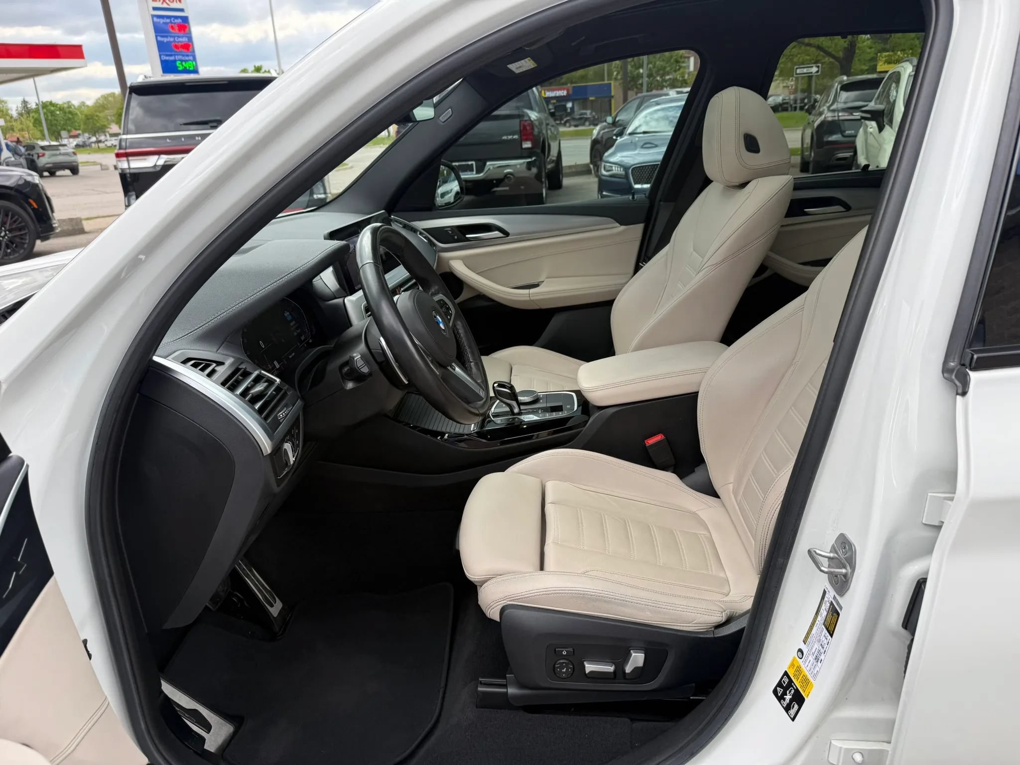 Used 2022 BMW X3 xDrive30i w/ M Sport Package 2 AWD/4WD image 14