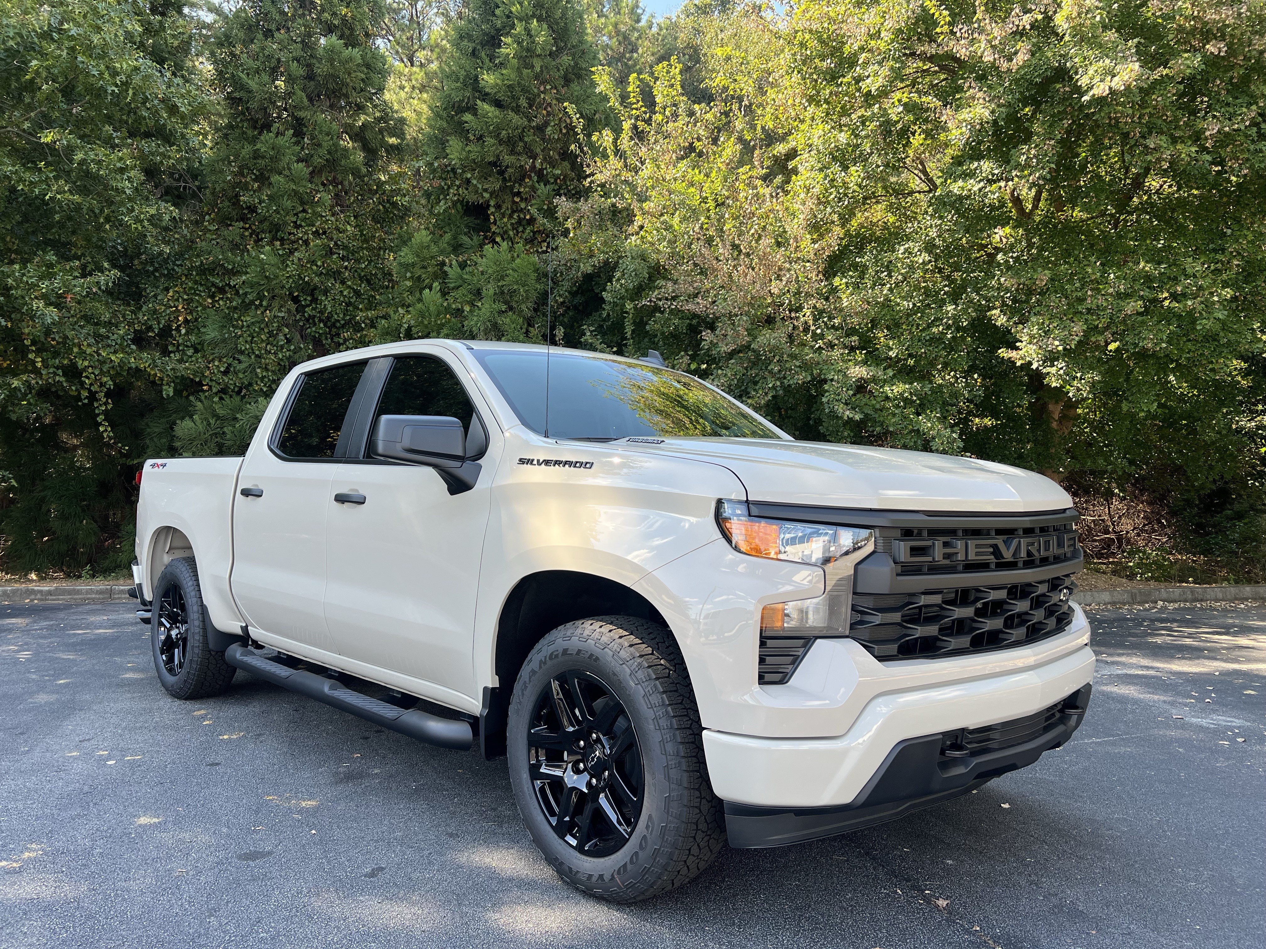 New 2026 Chevrolet Silverado 1500 Custom w/ Turbomax Blackout Package AWD/4WD image 2