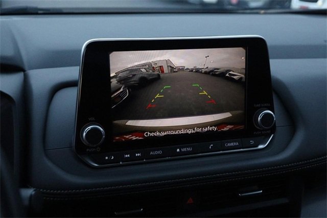 Certified 2024 Nissan Rogue SV image 16