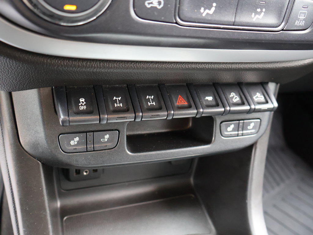 Certified 2019 Chevrolet Colorado ZR2 w/ ZR2 Midnight Special Edition AWD/4WD image 21