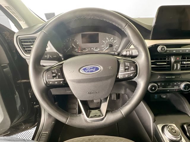 Used 2022 Ford Escape SE w/ Cold Weather Package AWD/4WD image 10