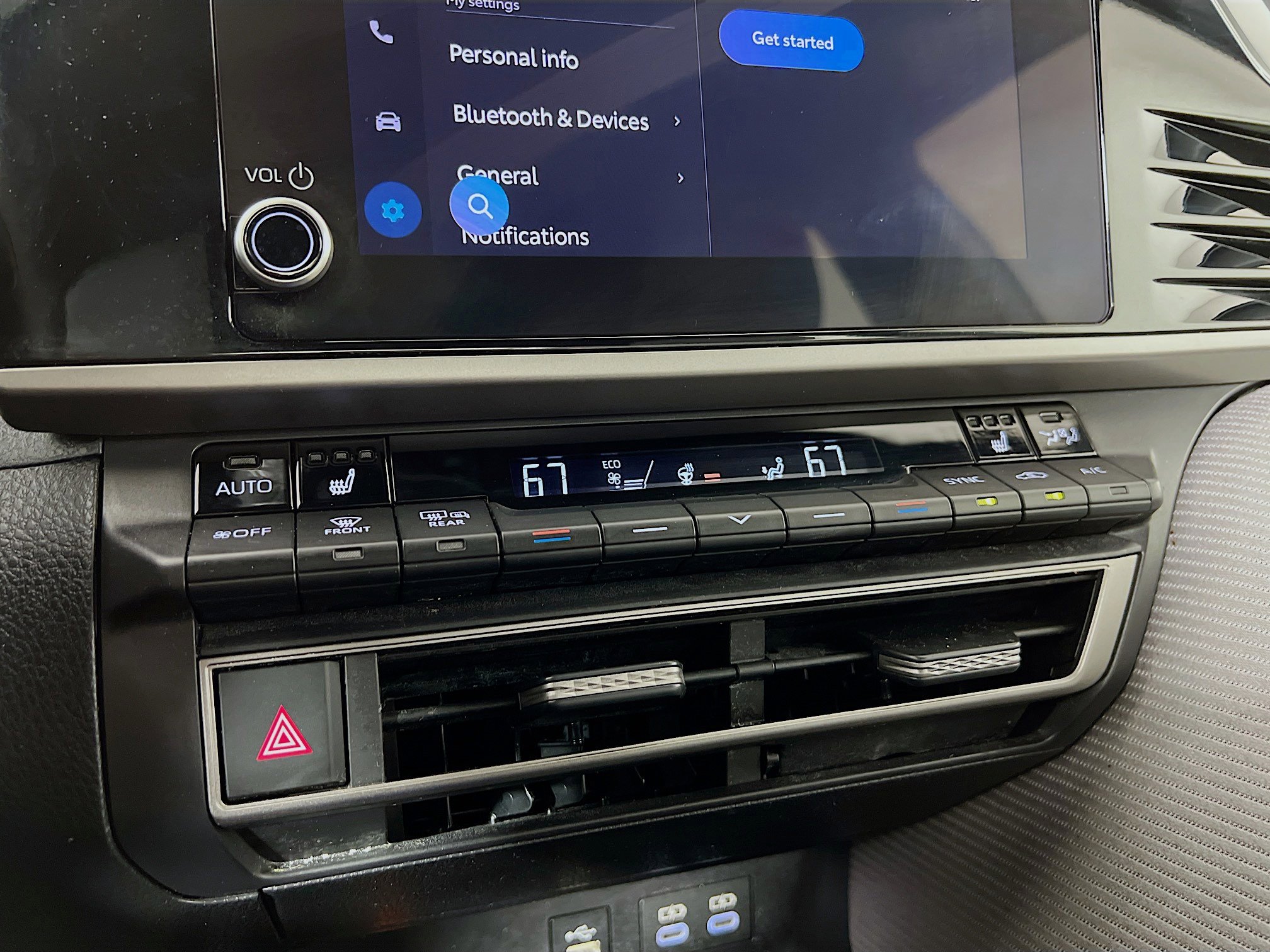 Certified 2025 Toyota Camry SE w/ Convenience Package image 16