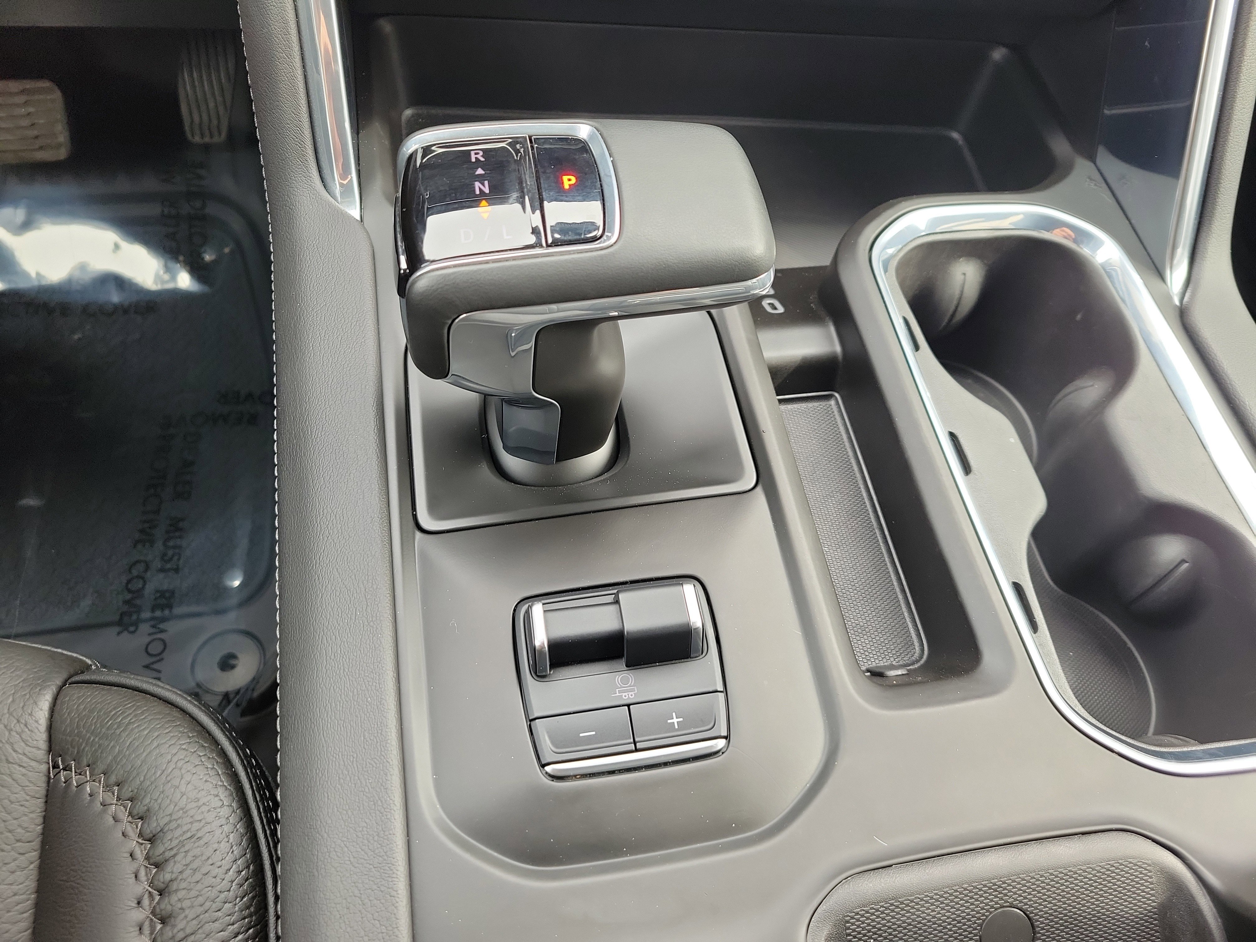 Certified 2025 GMC Sierra 1500 Denali image 24