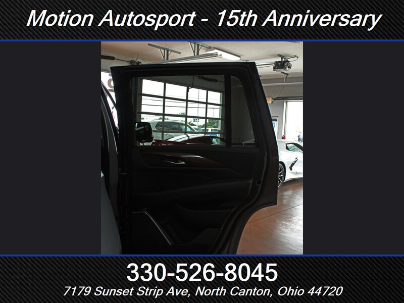 Used 2020 Cadillac Escalade Luxury AWD/4WD image 30