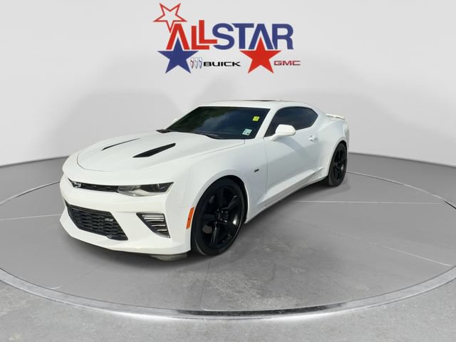 Used 2018 Chevrolet Camaro SS RWD image 3