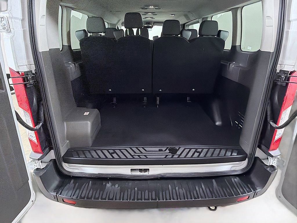 Used 2023 Ford Transit 350 XLT image 14