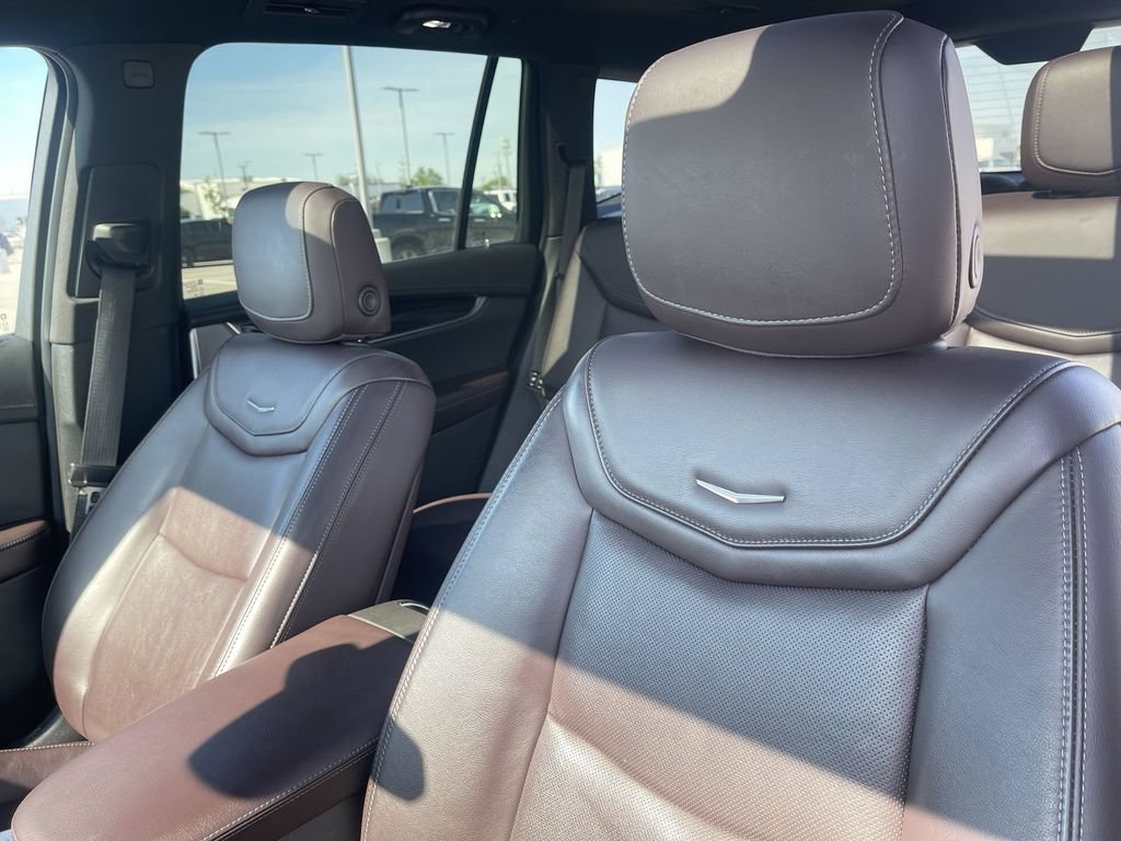 Certified 2023 Cadillac XT6 Premium Luxury w/ LPO, Floor Liner Package AWD/4WD image 18