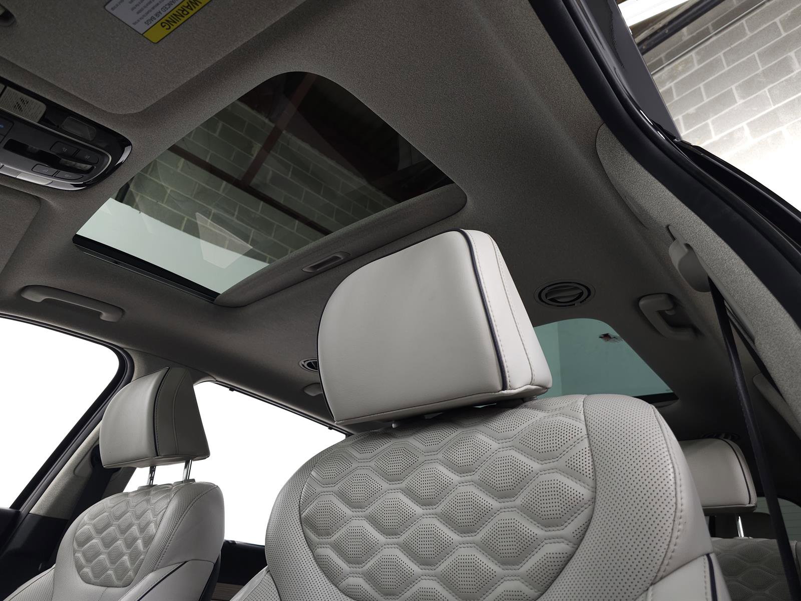 Used 2022 Hyundai Palisade Limited image 16