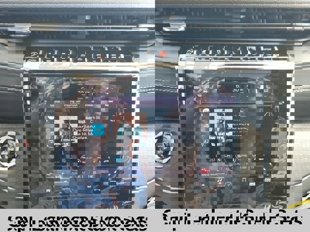 New 2025 Jeep Grand Cherokee Altitude image 11