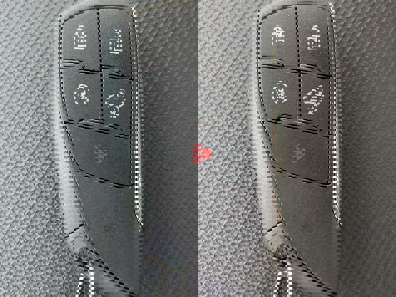 Used 2025 Chevrolet Silverado 2500 ZR2 image 31