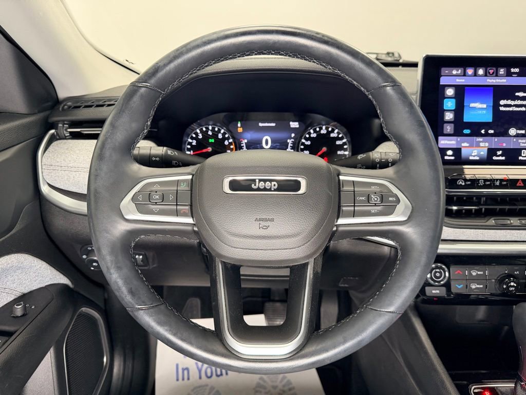 Used 2022 Jeep Compass Latitude AWD/4WD image 14