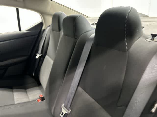 Used 2024 Nissan Sentra SV FWD image 14