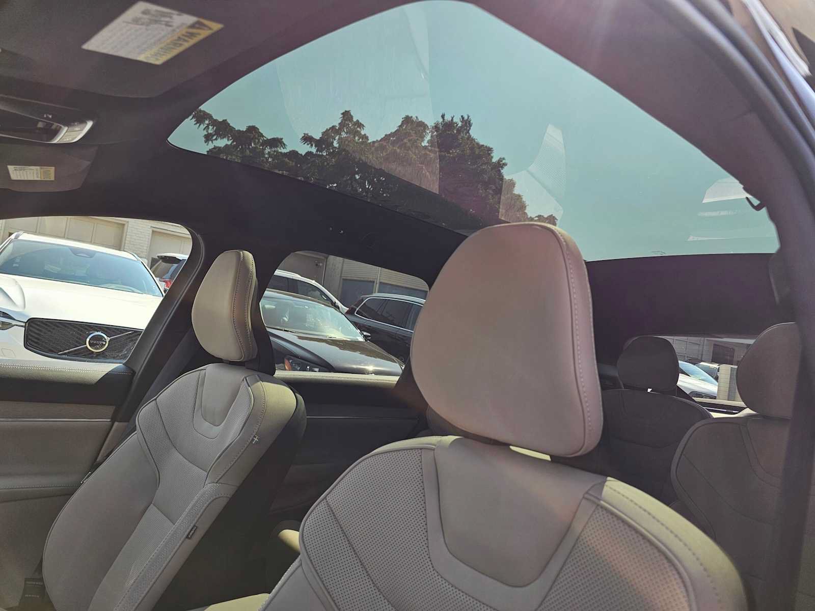 New 2026 Volvo EX90 Plus AWD/4WD image 24