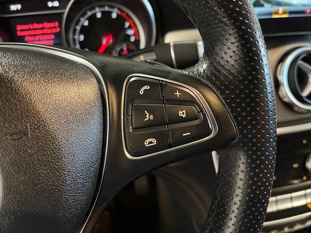 Used 2020 Mercedes-Benz GLA 250 4MATIC w/ Convenience Package image 27