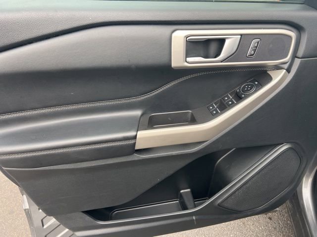 Used 2023 Ford Explorer XLT w/ Equipment Group 202A image 21
