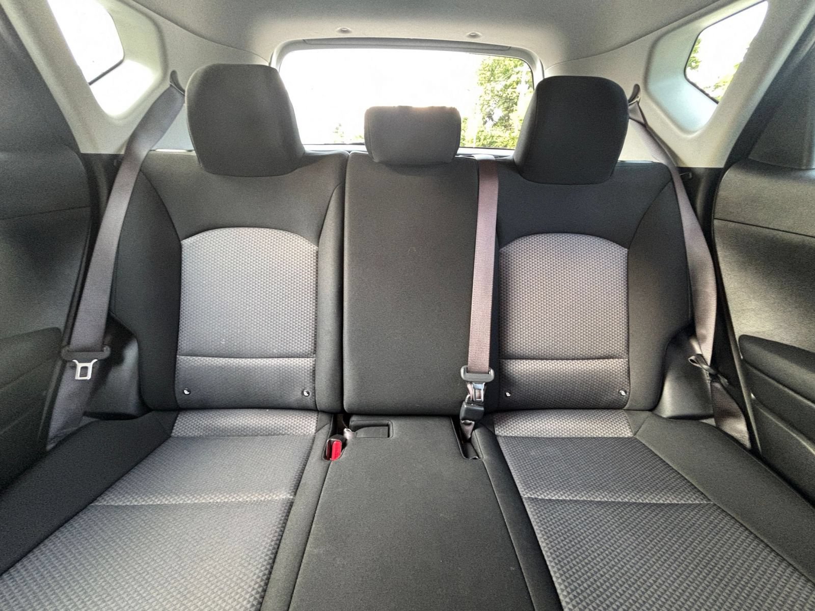 Used 2025 Kia Soul LX w/ LX Technology Package FWD image 35