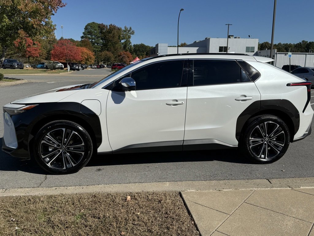 Used 2024 Toyota bZ4X Limited image 5