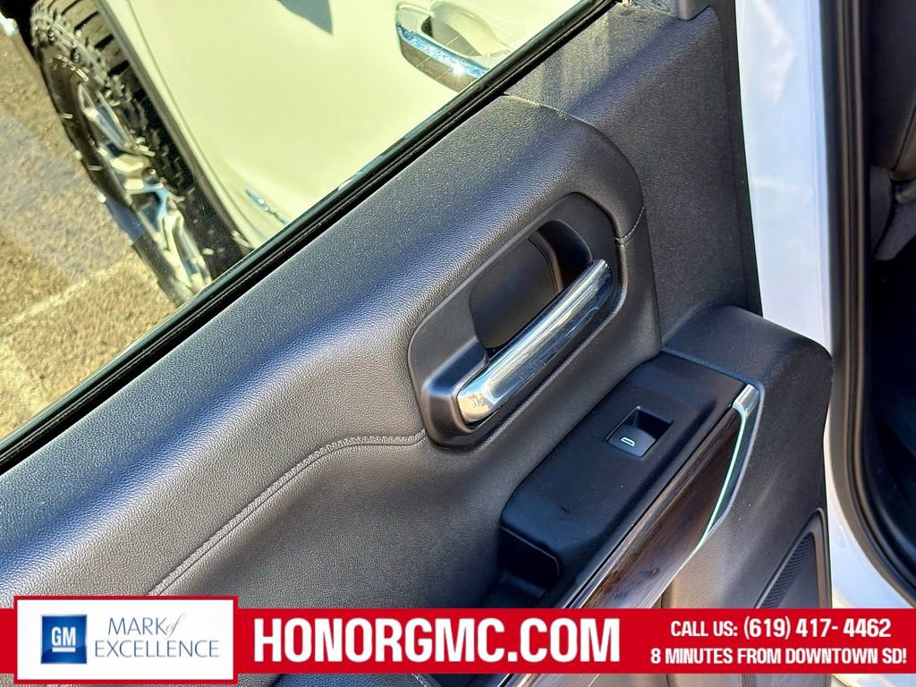 Used 2019 GMC Sierra 1500 SLT w/ X31 Off-Road Package image 19
