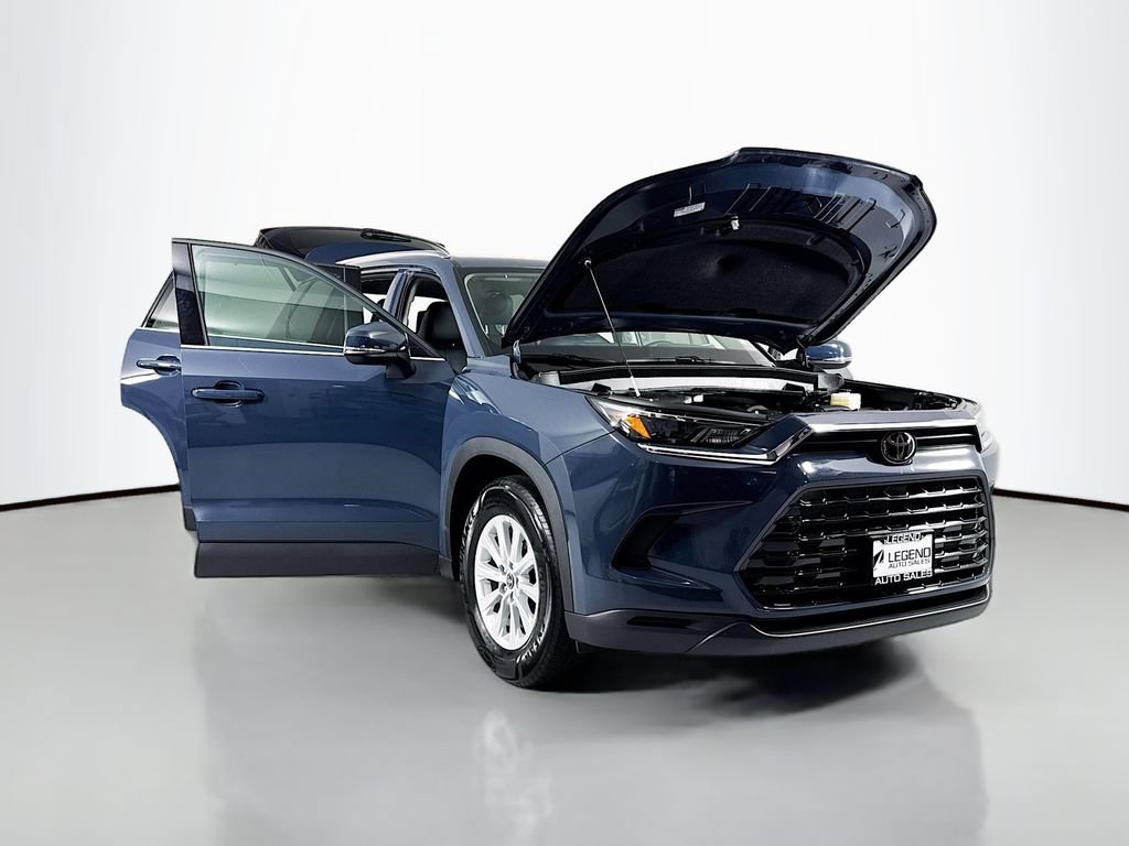 Used 2025 Toyota Grand Highlander FWD image 24