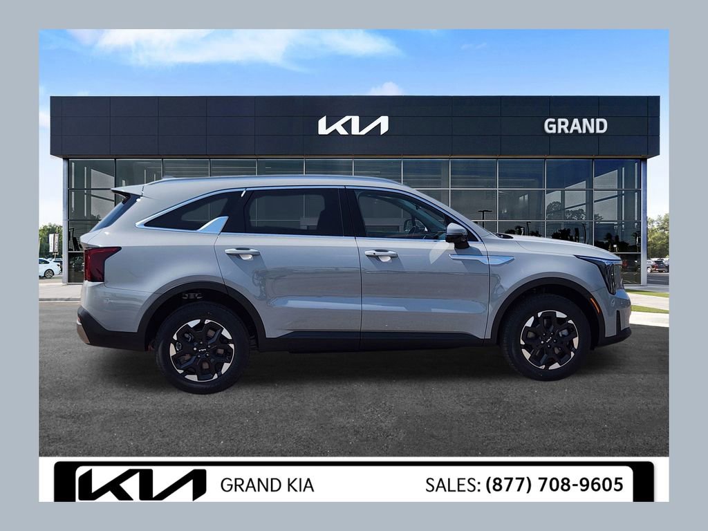 New 2026 Kia Sorento S w/ S Panoramic Sunroof Package