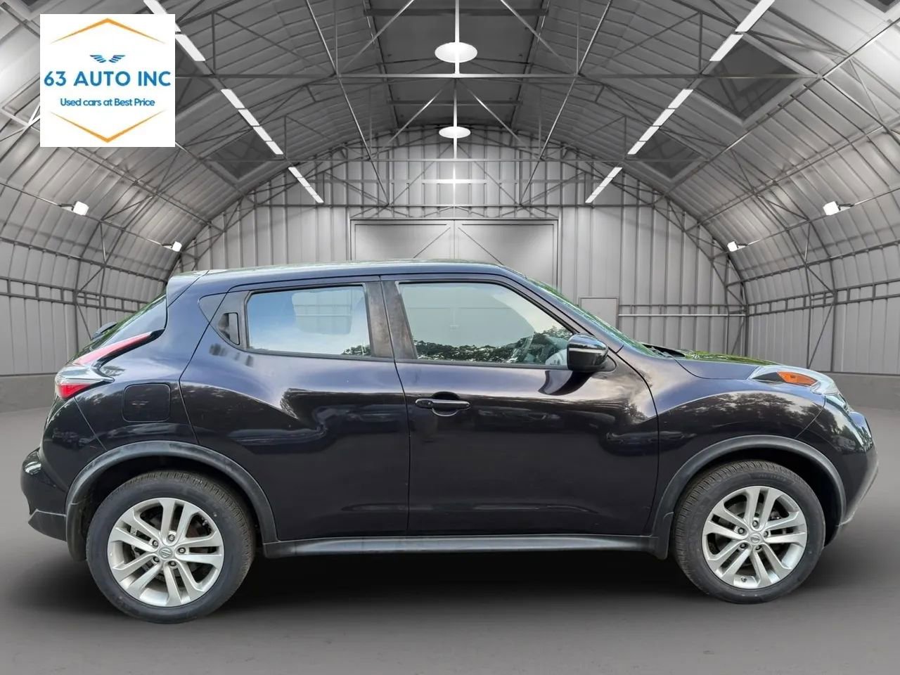 Used 2015 Nissan Juke S FWD image 4