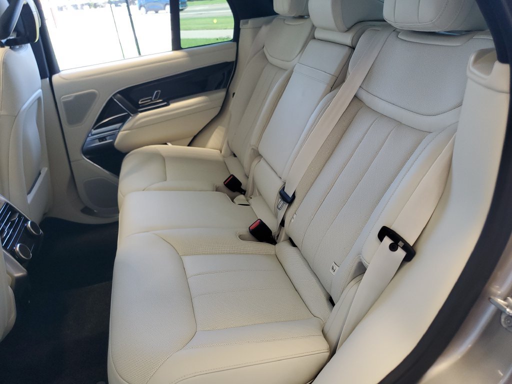 New 2026 Land Rover Range Rover SE AWD/4WD image 30