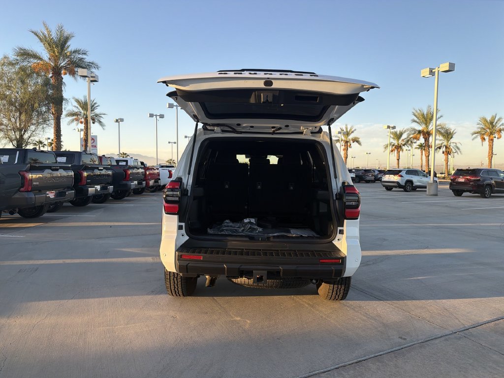 Certified 2025 Toyota 4Runner TRD Off-Road AWD/4WD image 30