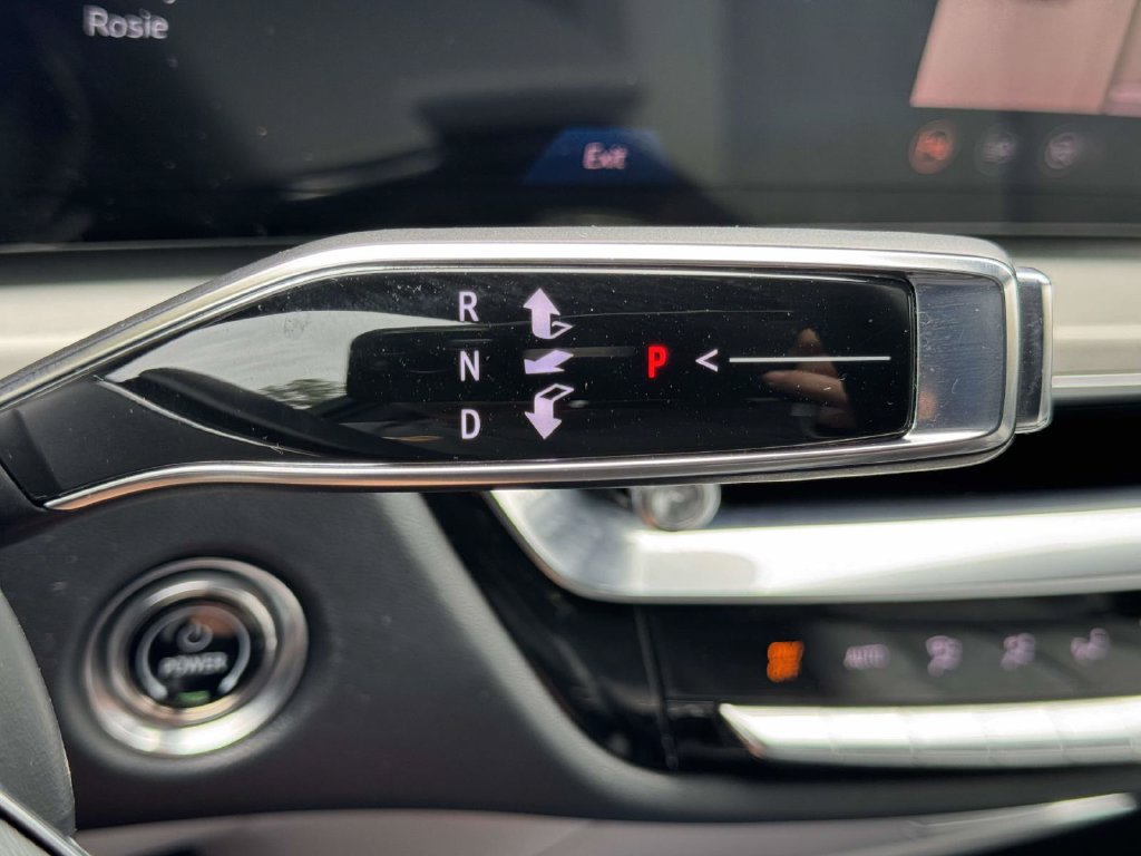 Certified 2024 Cadillac Lyriq Luxury AWD/4WD image 22