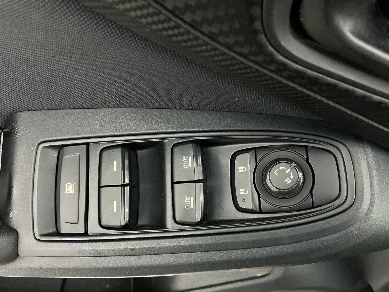 Used 2018 Subaru Crosstrek 2.0i Premium AWD/4WD image 38
