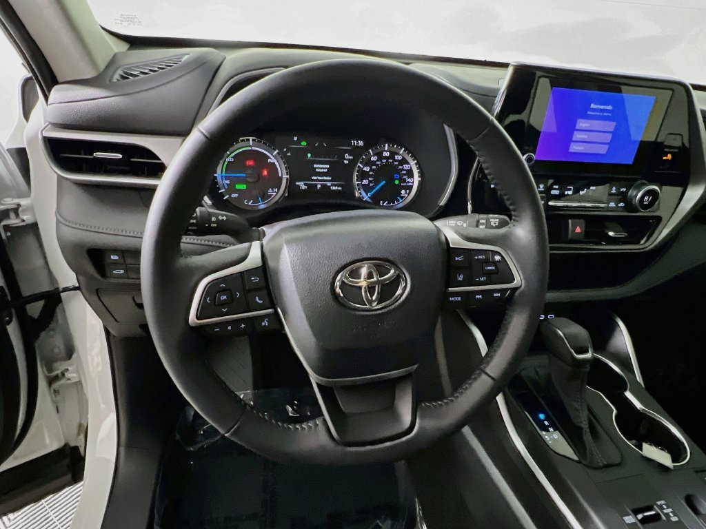 Used 2026 Toyota Highlander XLE AWD/4WD image 15