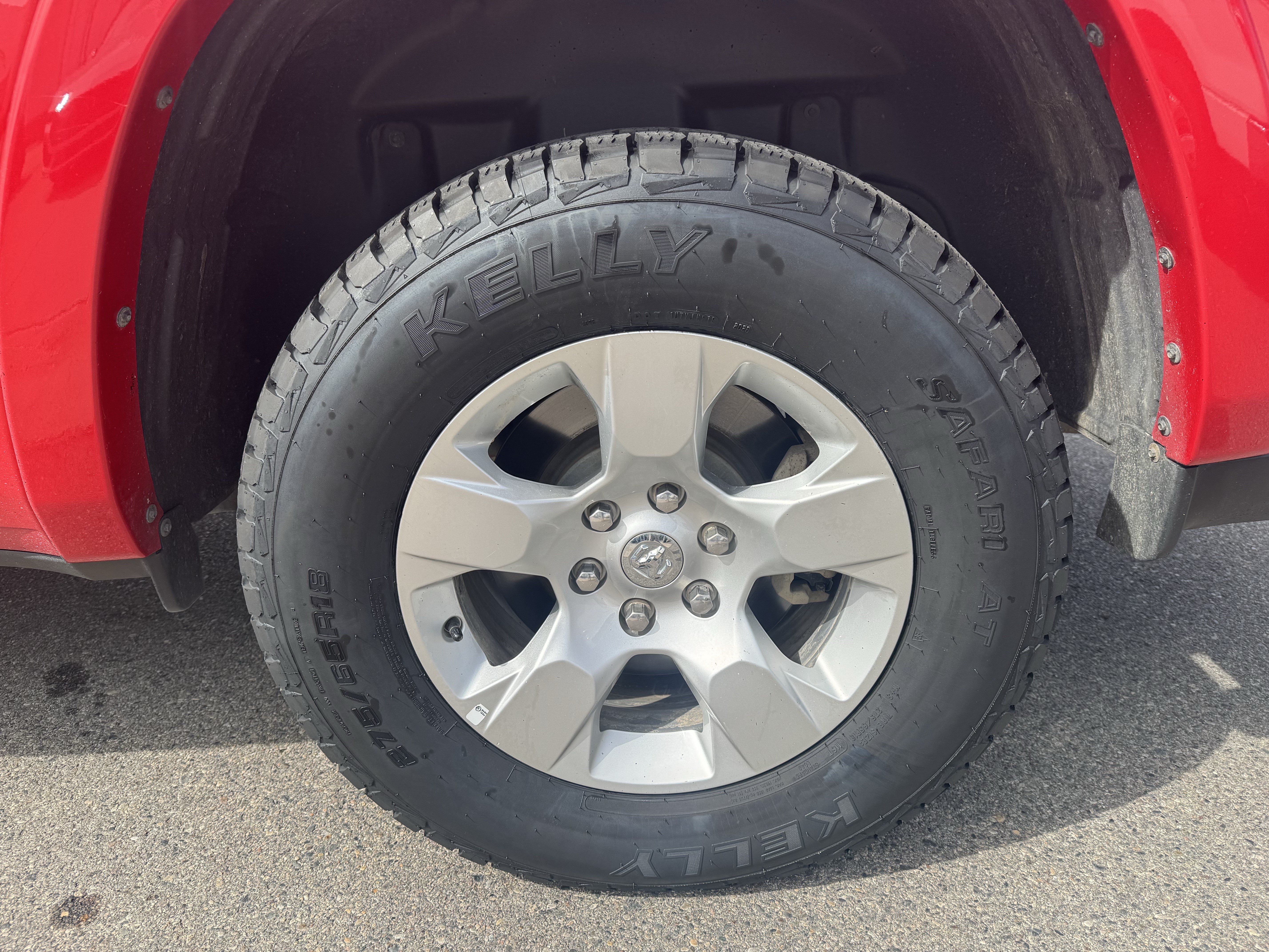 Used 2025 RAM 1500 Big Horn AWD/4WD image 9