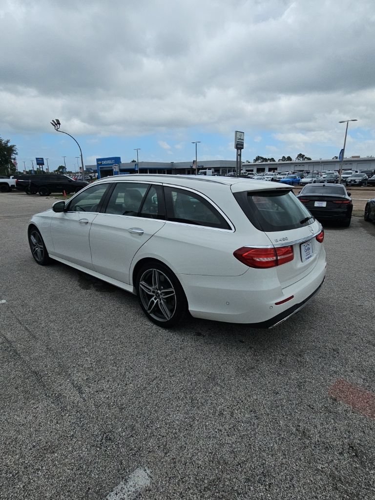 Used 2019 Mercedes-Benz E 450 4MATIC Wagon w/ Premium Package image 5
