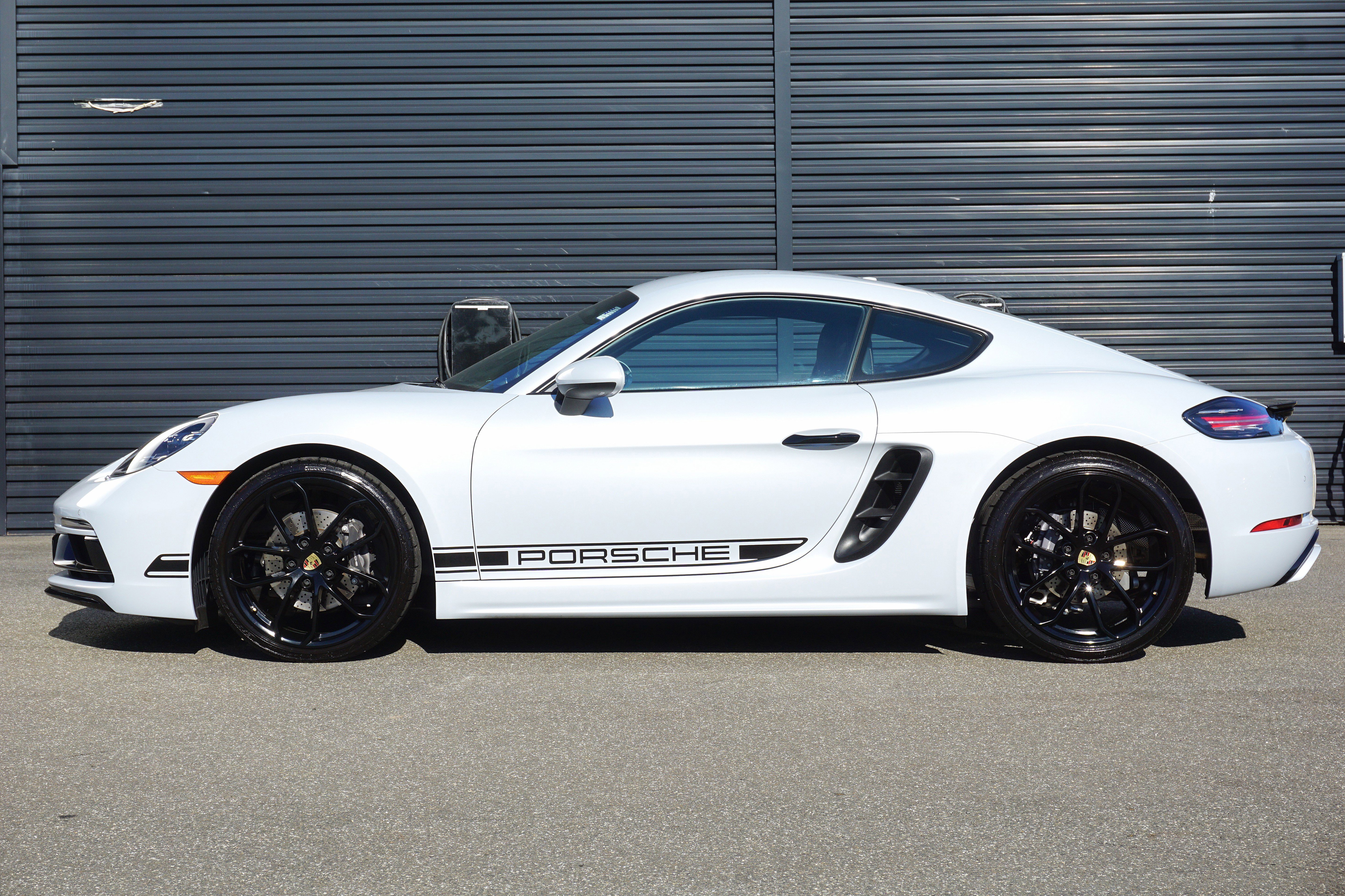 Certified 2024 Porsche 718 Cayman RWD image 2