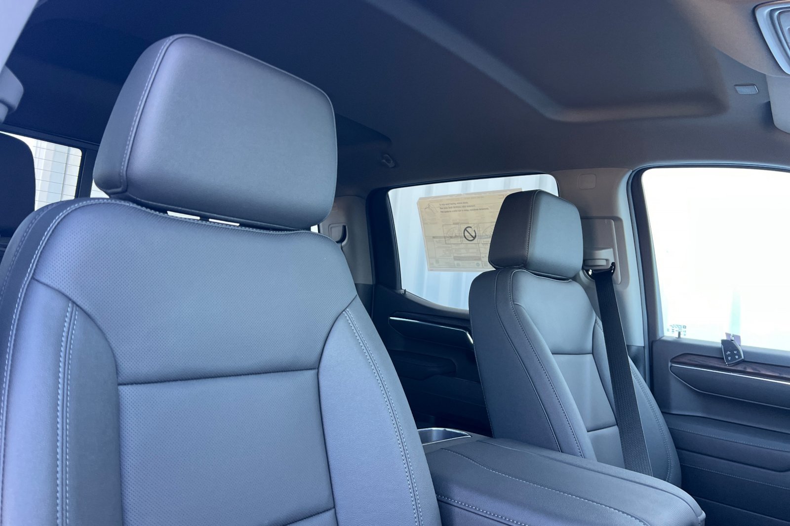 New 2026 GMC Sierra 1500 SLT w/ SLT Convenience Package AWD/4WD image 13