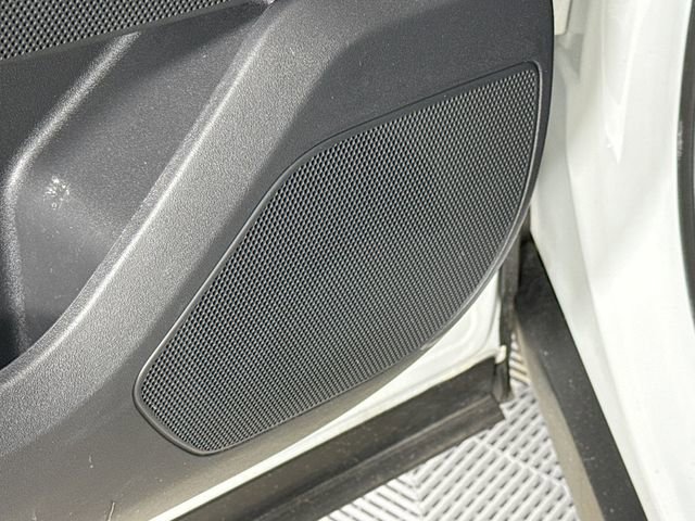 Used 2026 Land Rover Range Rover Velar S image 21