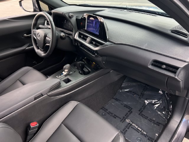 Used 2026 Lexus UX 300h FWD w/ Accessory Package (Z1) image 38
