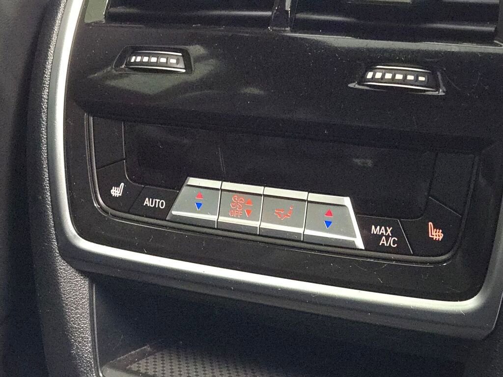 Used 2024 BMW X7 M60i w/ Executive Package image 11