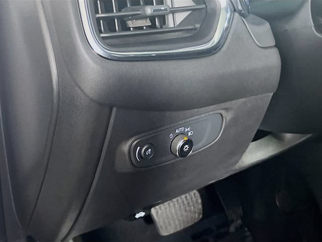 Used 2023 Chevrolet Equinox LT AWD/4WD image 9