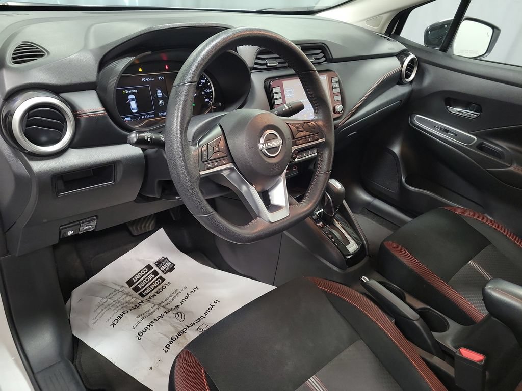 Used 2024 Nissan Versa SR FWD image 16