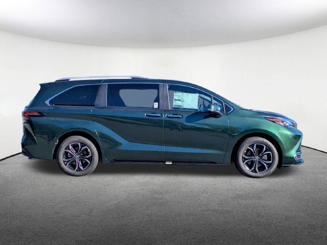New 2026 Toyota Sienna Platinum AWD/4WD image 4