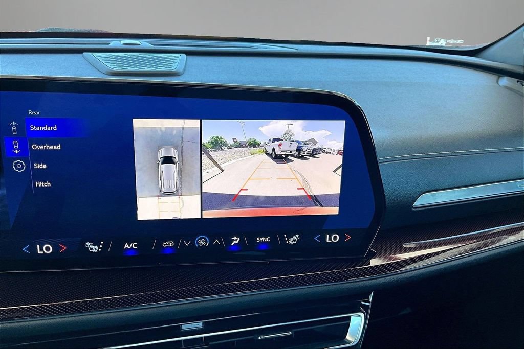 Certified 2025 Chevrolet Traverse Z71 w/ Enhanced Driving Package AWD/4WD image 14