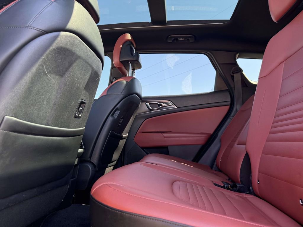 Used 2024 Kia Sportage SX image 25