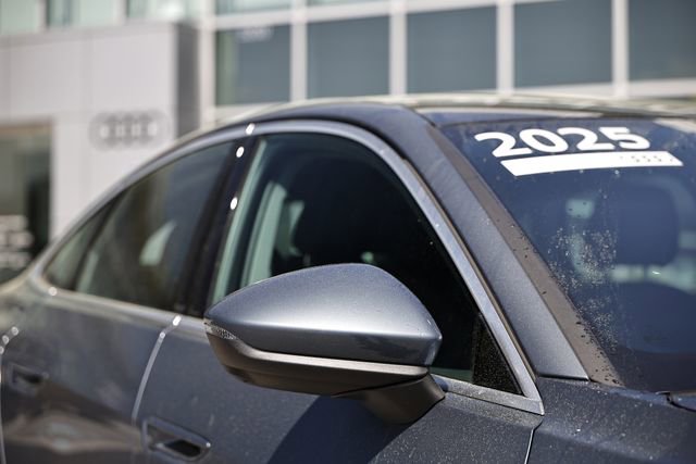 Used 2025 Audi A5 2.0T Premium Plus w/ Premium Plus image 3