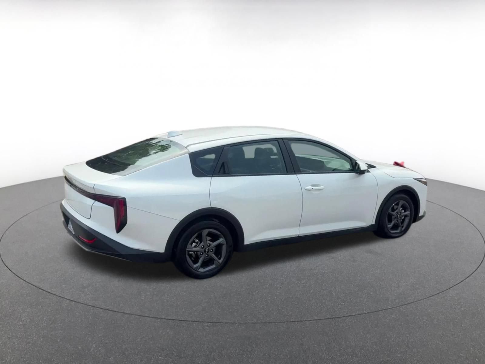 Used 2026 Kia K4 FWD image 14