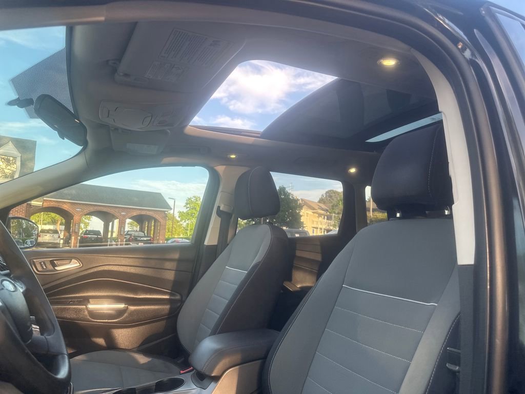 Used 2014 Ford Escape SE image 17