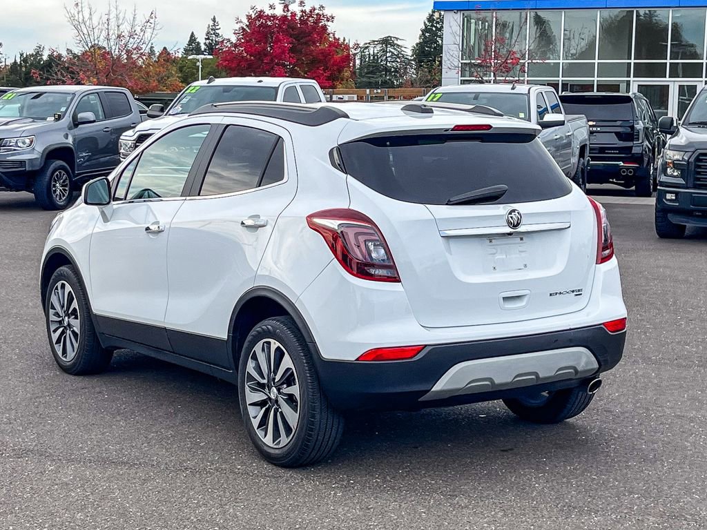 Used 2022 Buick Encore Preferred image 2